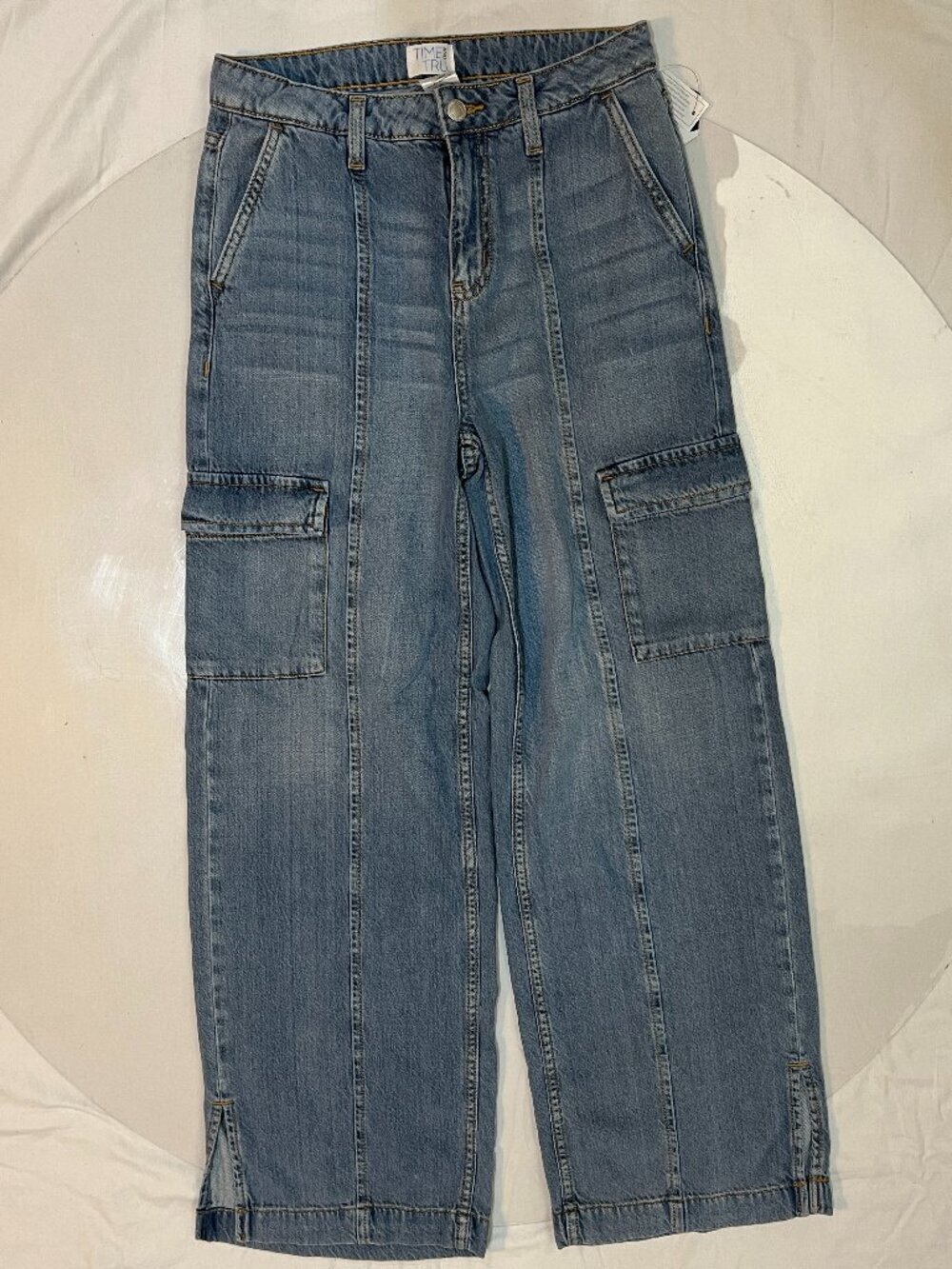 Time and Tru Cargo Jeans Size 0 Medium Wash Wide Leg NWT - Picture 2 of 7